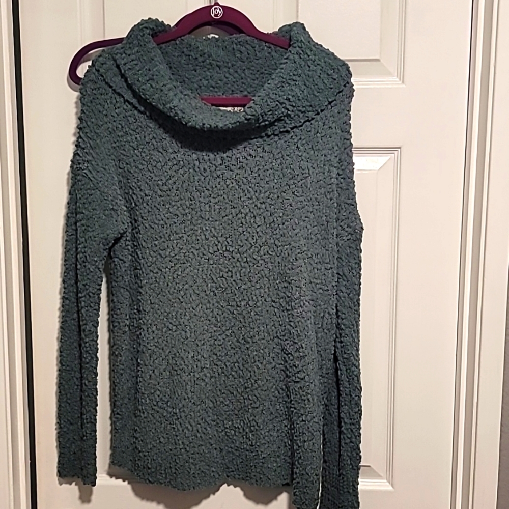 New Long sleeve sweater